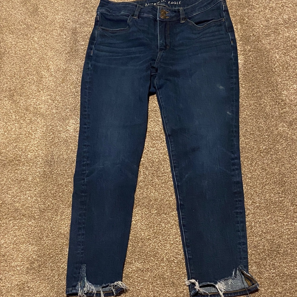 American Eagle Outfitters Women's Deep Blue Cropped Jeans